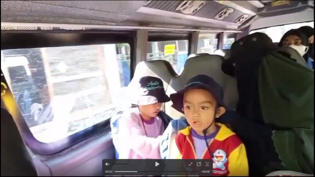 sekolah tahfidz balita kuttab rumah quran yonkav bus sekolah departemen pendidikan suasana dalam bis yonkav